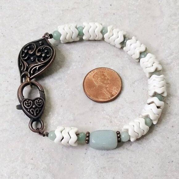 Green Aventurine & Ornate Copper Bracelet ~ Easy Open Clasp ~ Prosperity & Luck! - Picture 1 of 8